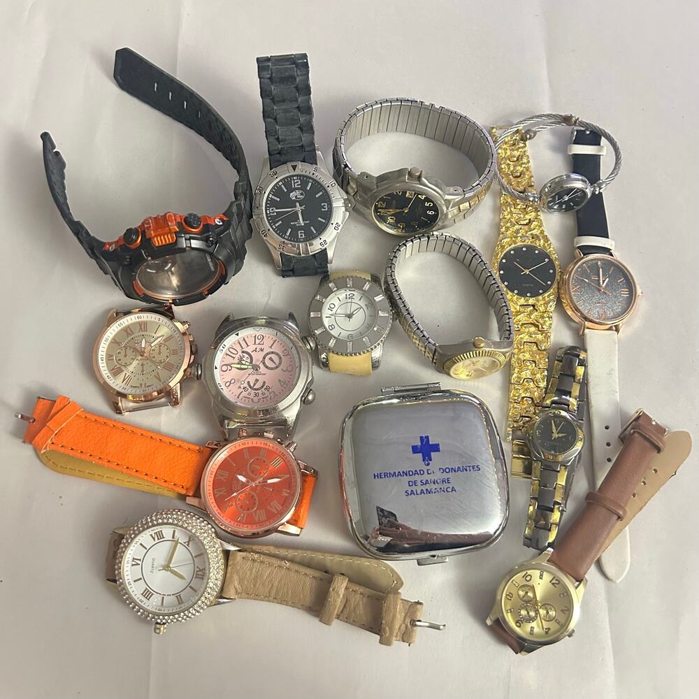 Assorted Watches Used Not Working For Parts Or Pieces lot 18